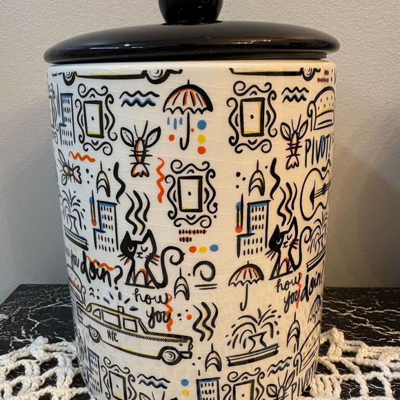 Friends Themed Ceramic Treat Jar - Picture 2 of 4